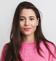 Portrait of reviewer Dana Whitfield